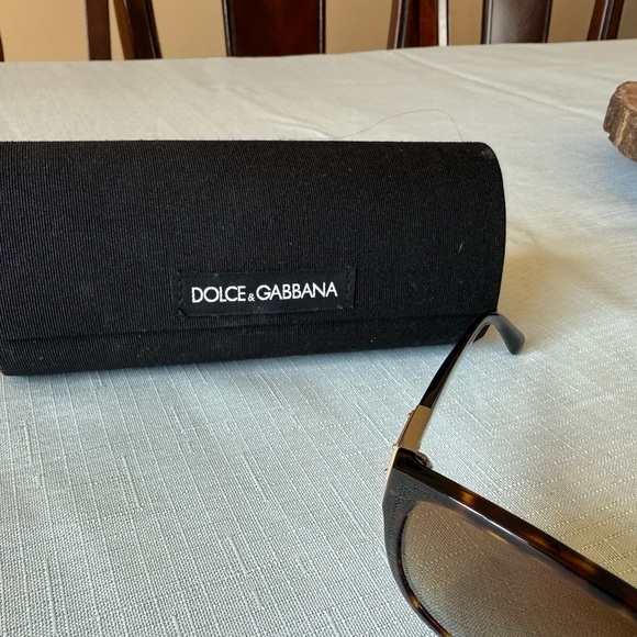 Dolce & Gabbana Tortoise Brown Sunglasses Made in Italy- Polarized - Picture 7 of 16